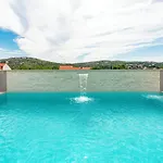 Luxury Black Cube With Heated Pool * Млини