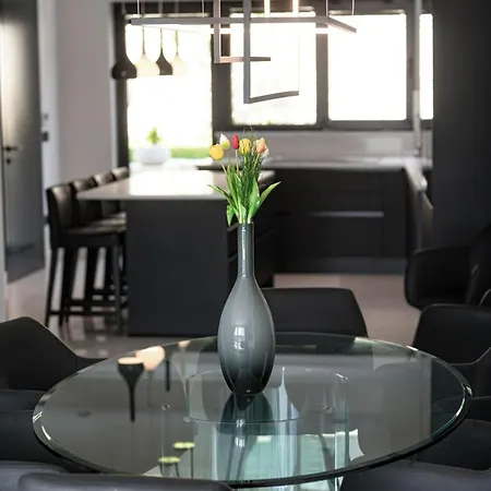 Villa Luxury Black Cube With Heated Pool *