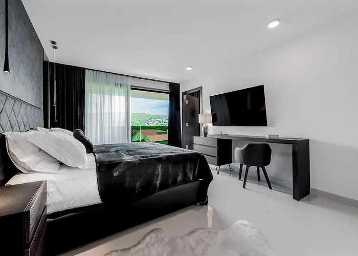 Luxury Black Cube With Heated Pool Villa *
